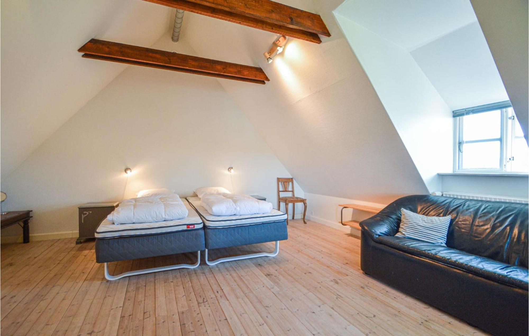 Awesome Home In Bredebro With Kitchen Ballum Екстер'єр фото